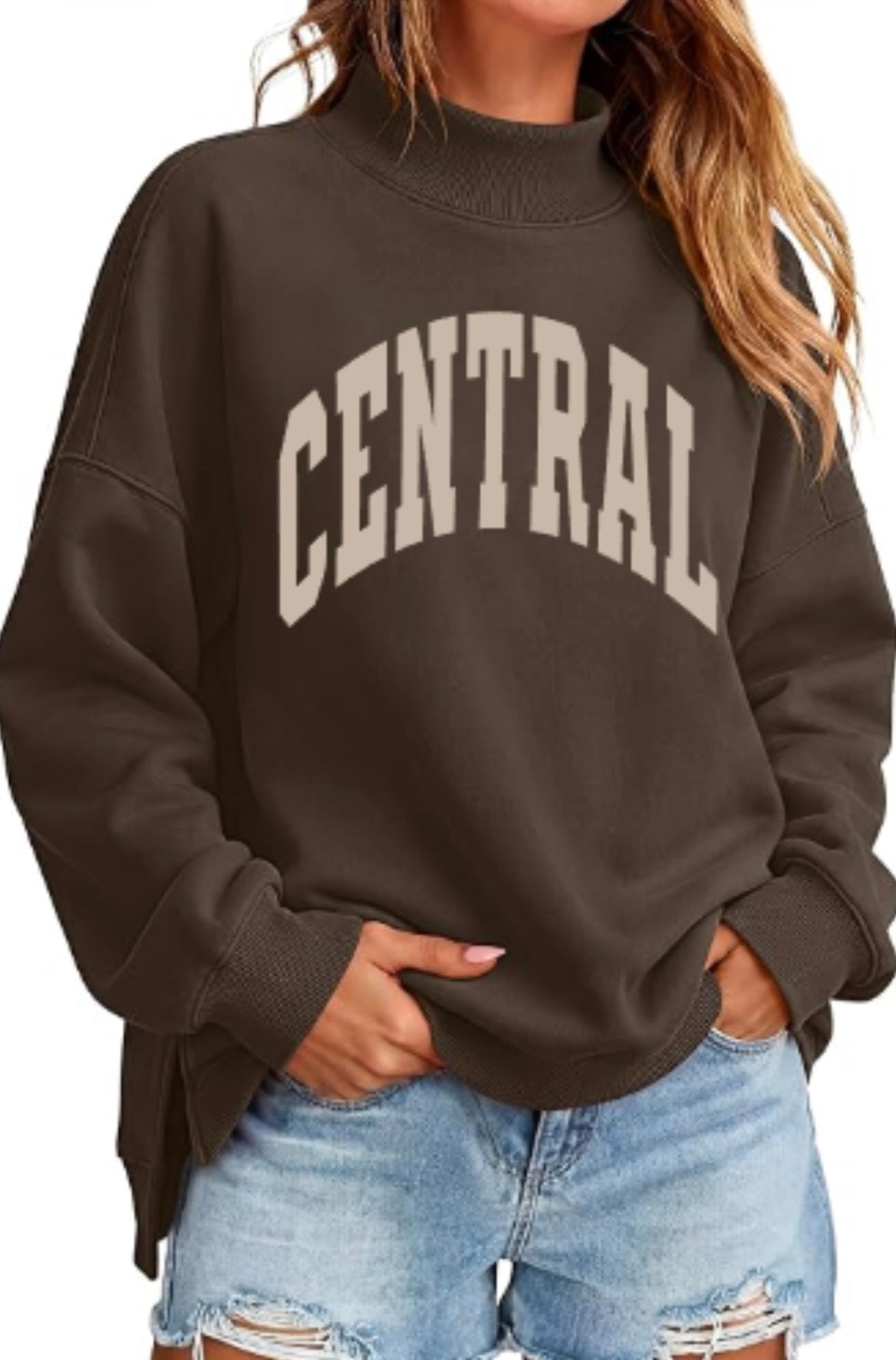 CENTRAL Women’s Oversized Mockneck Sweatshirt