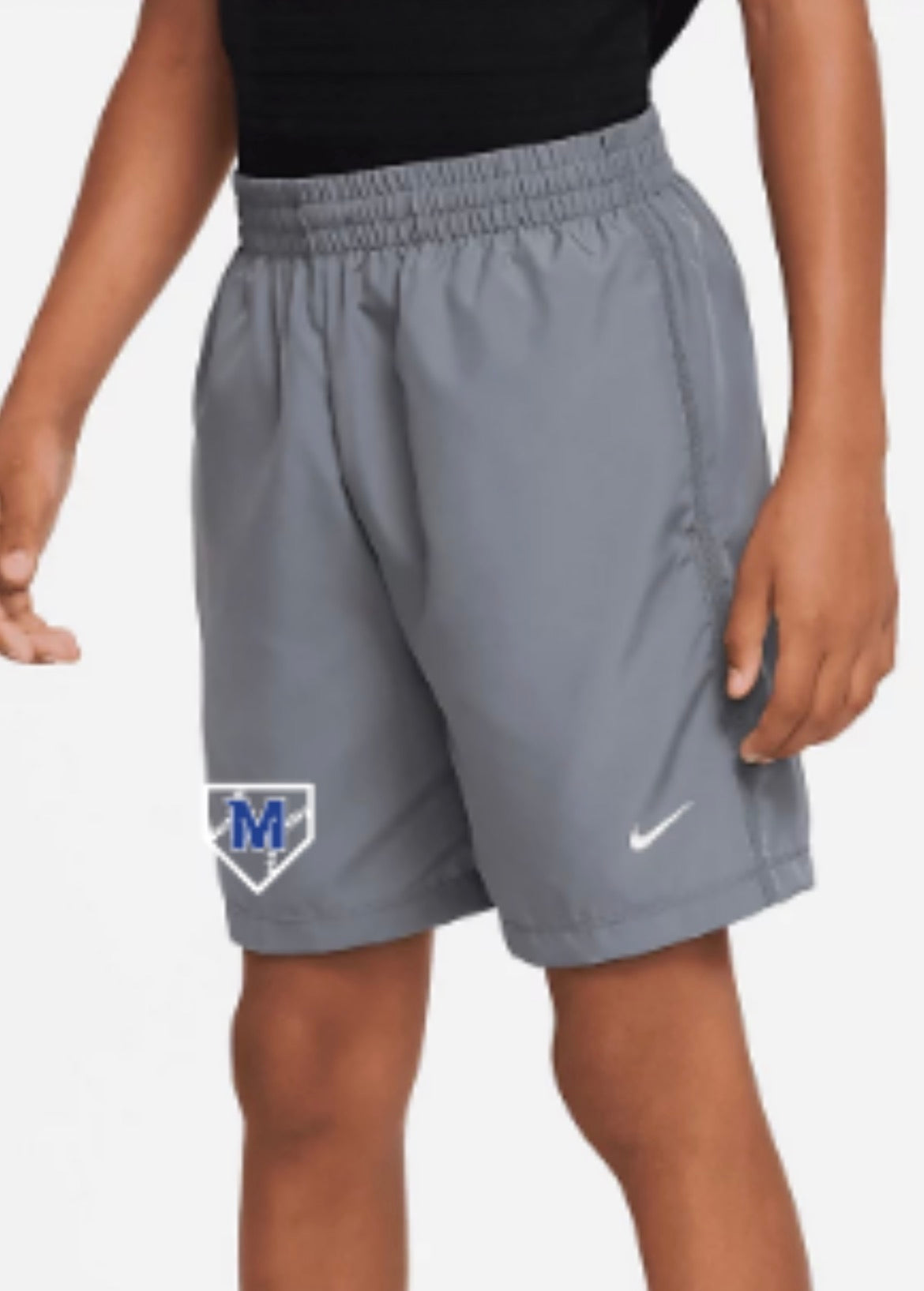 MTOWN Nike Boys' Dri-FIT Multi+ Woven Shorts 6 In