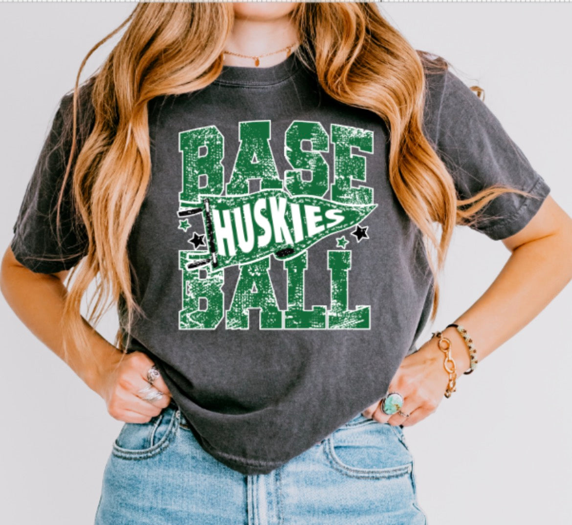NORTH BASEBALL Pennant Comfort Colors Heavyweight Women's Middie Tee