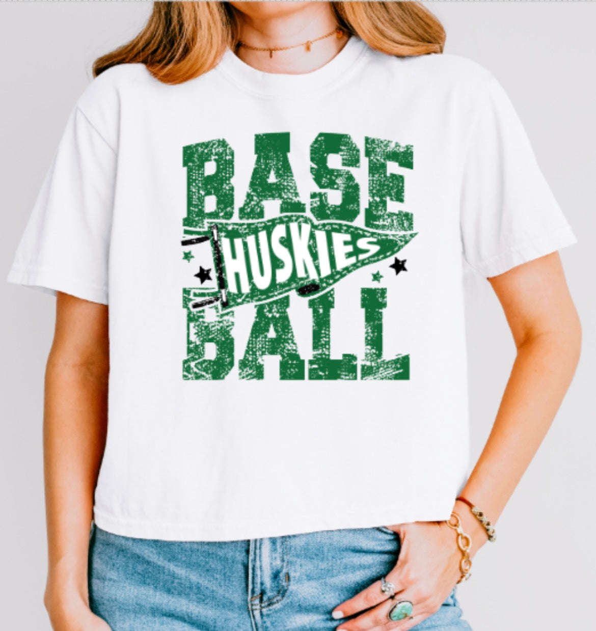 NORTH BASEBALL Pennant Comfort Colors Heavyweight Women's Middie Tee