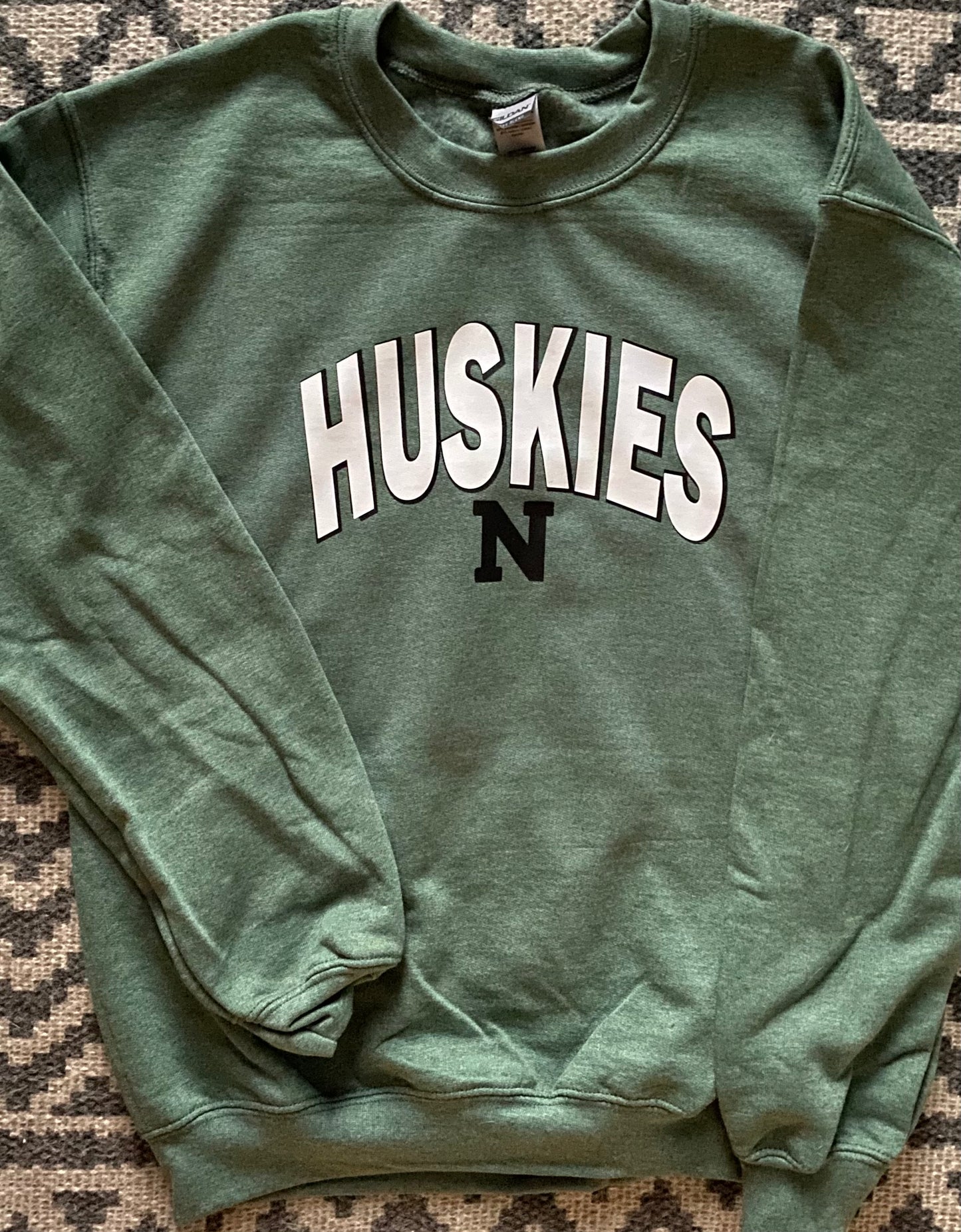 Huskies Curve Crewneck Sweatshirt