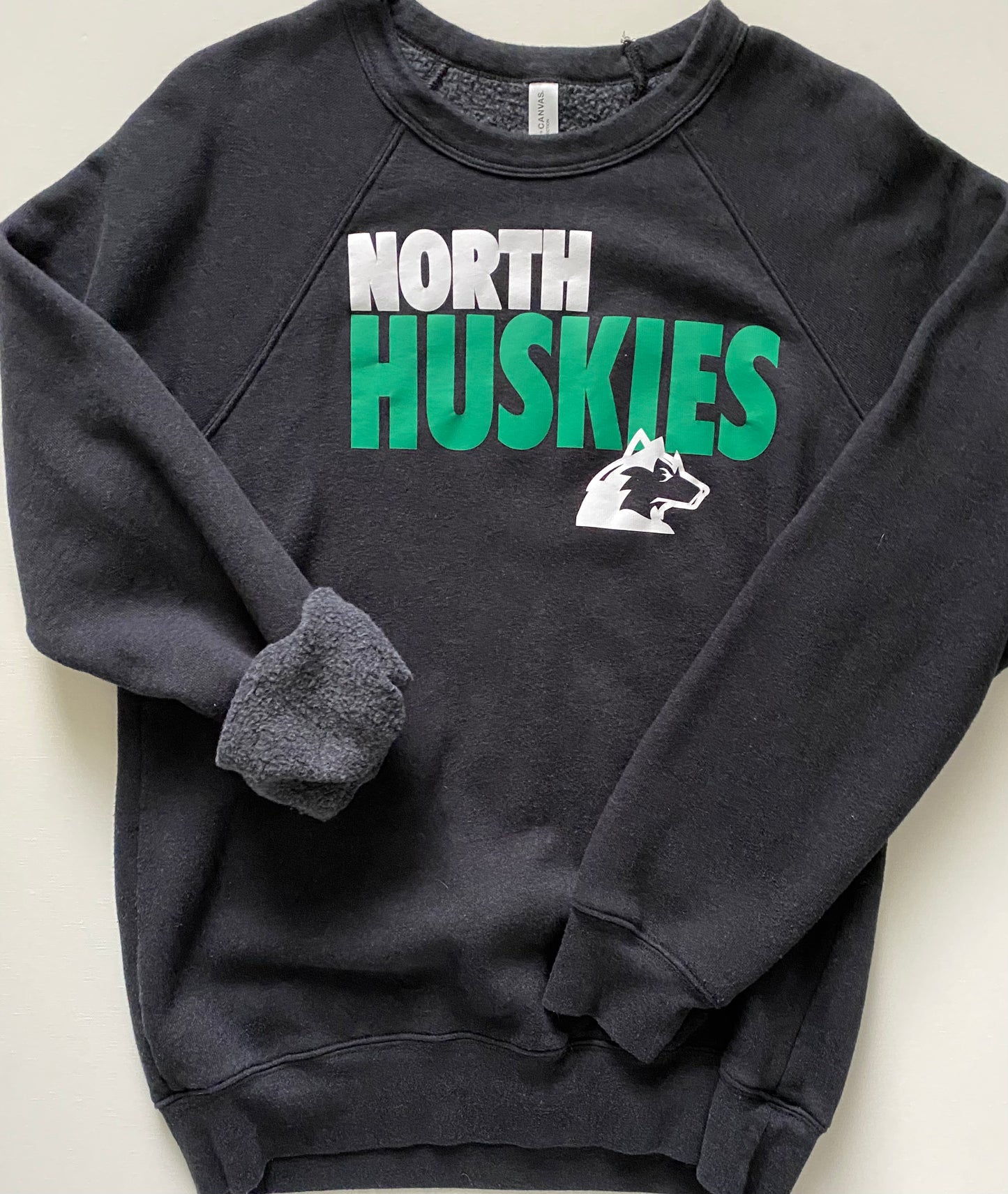 North HUSKIES Crewneck Sweatshirt